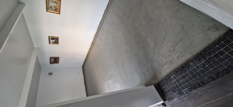 Tratamiento perimetral en zócalos