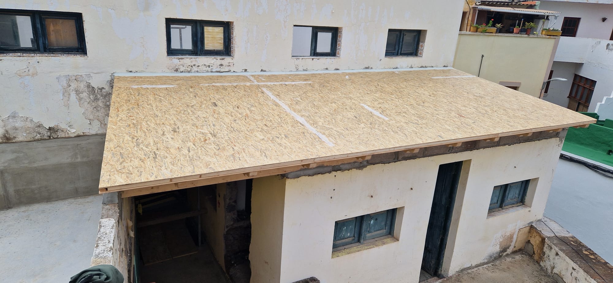 Reforma de techo en Gran Canaria vista horizontal - imagen 3